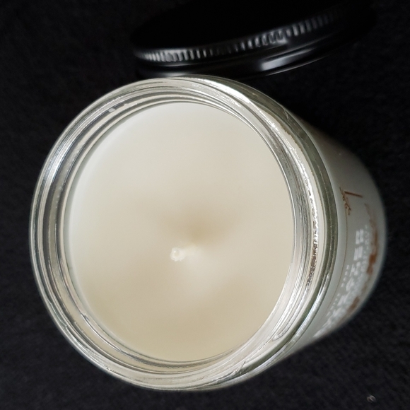 *❣3/25❣- Bath & Body Works - White Barn SWEATER WEATHER - Candle - Picture 5 of 5